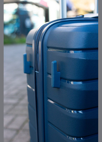 Валіза поліпропілен 100% середній M зелений Wings DQZ01 (343339813)