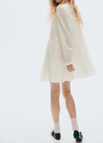 Білий кежуал сукня H&M однотонна