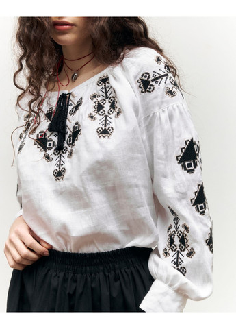 Белая аутентичная вышиванка-блуза xs, 100% лен, стиль буковина, вышивка гладью, черно-белая MOTYV узор цветочный лен (370372713)