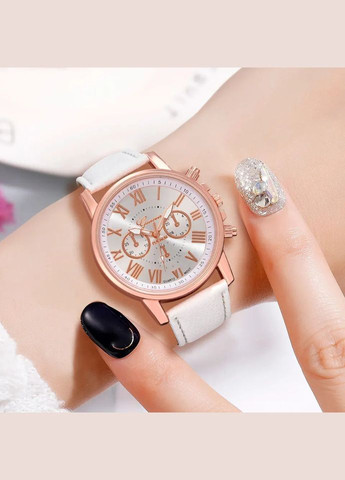 Женские белые часы с золотым оформлением Geneva (304769031)