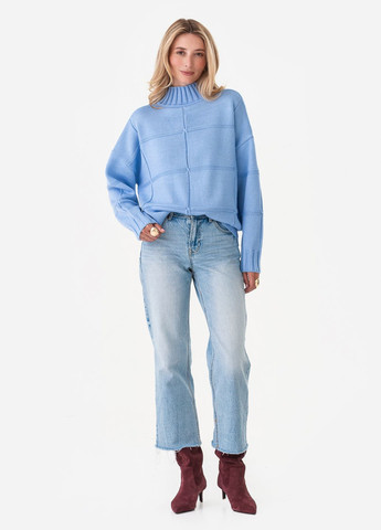 Блакитний жіночий светр з геометричним малюнком. SVTR