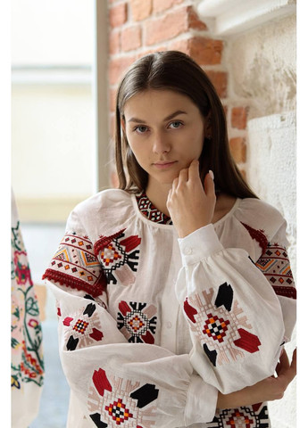 Белая авторская женская вышитая рубашка магда MOTYV узор цветочный лен (364727763)