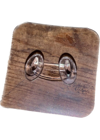 Самоклеящийся настенный держатель для вилок проводов электроприборов без сверления No Brand (322291122)