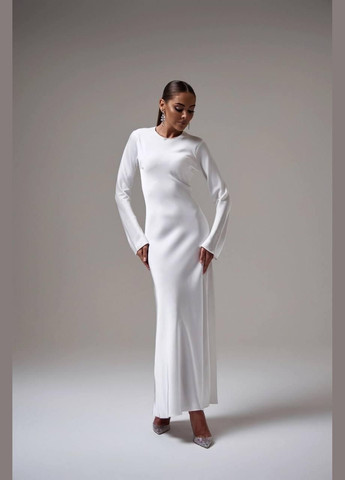 Молочное вечернее платье женское - однотонное макси, нежное и изящное JUGO однотонное