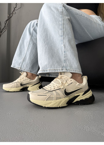 Кроссовки женские и мужские Nike V2K Runtekk Beige Black | Найк В2К Рантекк бежевые No Brand бежевые демисезоны (370850665)