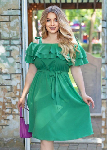 Зеленое вечернее стильное вечернее платье с двойным рюшем No Brand однотонное