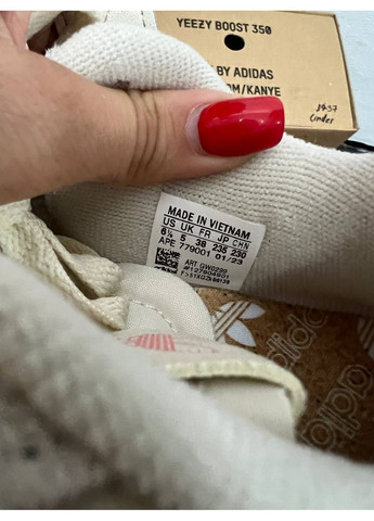 Бежевые всесезонные кроссовки adidas forum 84 low off white beige No Brand