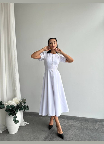 Белое кэжуал платье N.Family однотонное