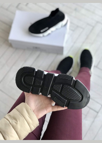 Кроссовки женские и мужские Balenciaga Speed Trainer black white | Баленсиага Спид Трейнер черно-белые No Brand чёрно-белые лето (307397782)