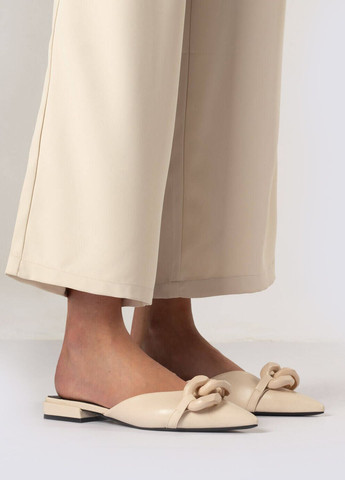 Светло-бежевые мюли Egostyle с пряжкой на низком каблуке