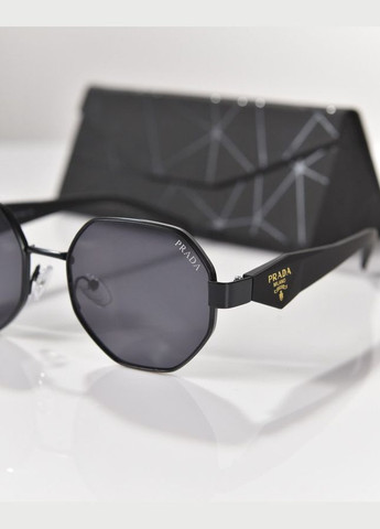 Мужские солнцезащитные очки Прада черные Freedom (337472561)