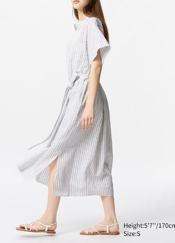 Белое платье Uniqlo в полоску
