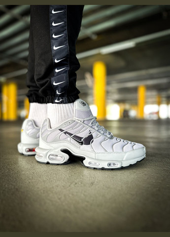 Серые всесезонные кроссовки мужские nike air max tn plus double swoosh gray | найк аир макс тн плюс серые No Brand