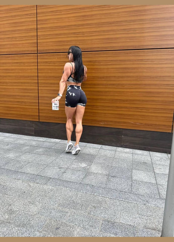 Спортивний комплект з мармуровим принтом (топ та шорти) чорно-сірого кольору, розмір S Trends (330757024)