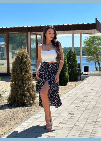 Черная повседневная цветочной расцветки женская юбка на запах Україна на запах