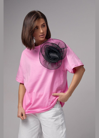 Розовая летняя женская трикотажная футболка с объемным цветком 14561 с коротким рукавом Lurex