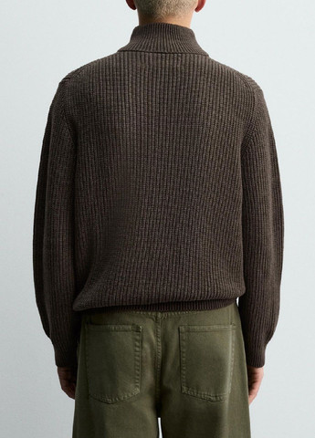 Коричневый зимний свитер Zara