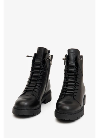 Зимние ботинки, цвет черный Estro