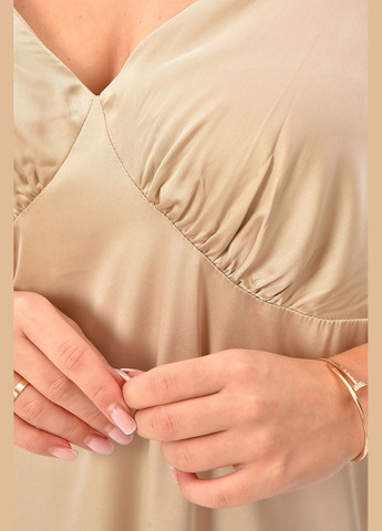 Бежевое повседневный платье женское однотонное бежевого цвета силуэтная Let's Shop однотонное