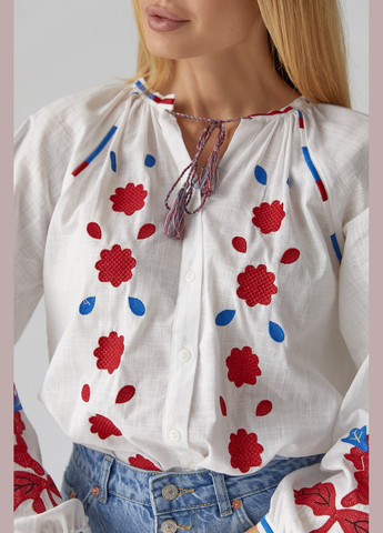 Вышиванка женская на пуговицах с цветочной вышивкой гладью - молочный Lurex (265842137)