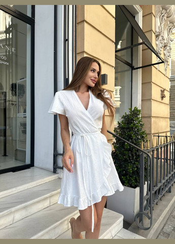 Молочное повседневный льняный сарафан на запах на запах Adelante однотонное