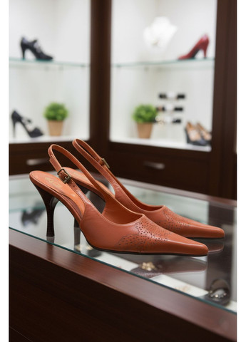 Fit Mix Жіночі шкіряні туфлі на середньому підборі Темно-бежевий темно-бежевий з, — демісезон (341322194)