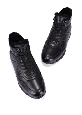 Черные зимние мужские ботинки 025x-20-d01m черная кожа MIRATON