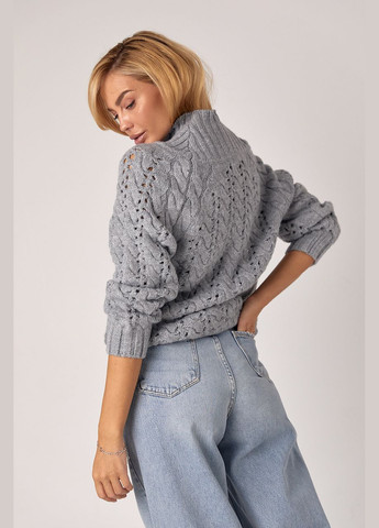 Серый зимний вязаный свитер женский с ажурными узорами - голубой Lurex