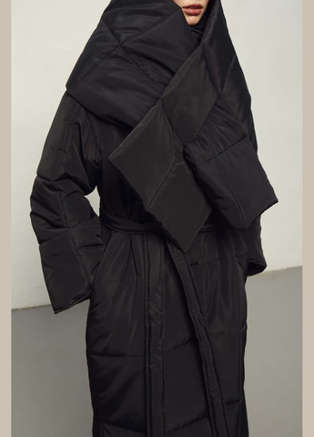 Чорна демісезонна стьобане пальто 668 Papaya