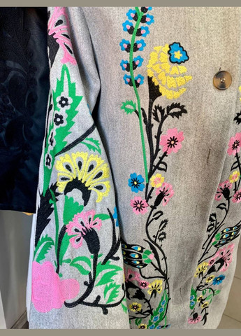 Сіре Полупальто сіре з вишивкою ESQ