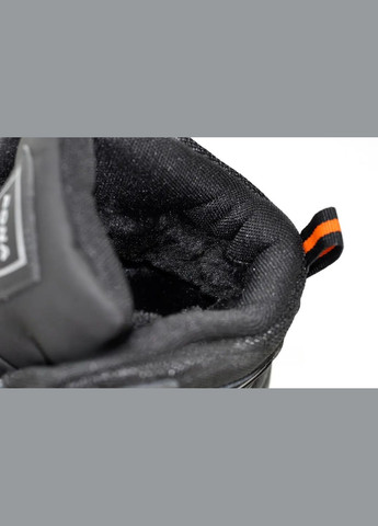 Черные зимние кроссовки Bona