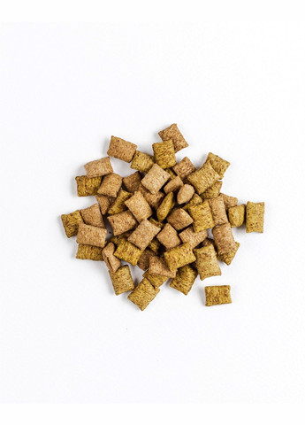 Хрустящие лакомства Snack Подушечки для прихотливых кошек с курицей и сыром 60 г Savory (343582382)