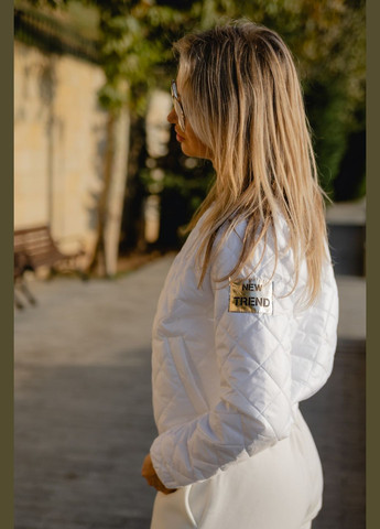 Біла жіноча куртка колір білий р.42/44 408669 New Trend