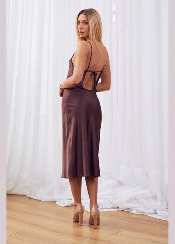 Темно-коричневое вечернее шелковое платье -комбинация миди на брителях шоколад футляр itelle однотонное