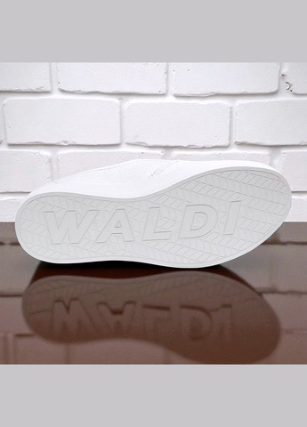 Белые ортопедические текстильные слипоны для подростка девочки валди Waldi с заклепками, с жемчугом