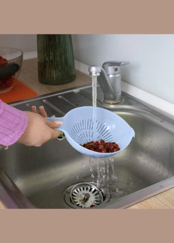 Друшляк пластиковий з ручкою 32х13.5 см Блакитний Kitchette (300533816)