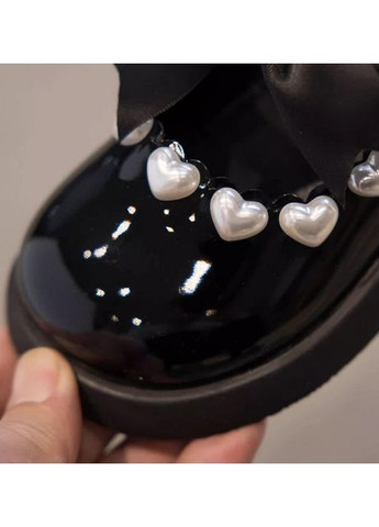 Туфлі для дівчинки лаковані з сердечками колір чорний 10903 No Brand (349444838)