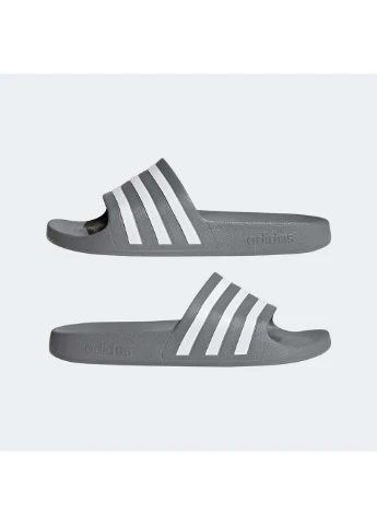 Серые спортивные мужские шлепанцы adilette aqua серый adidas