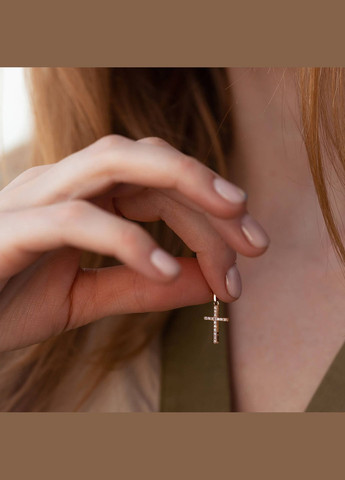 Золотий хрестик з білими і чорними фіанітами п03158 Oniks (264024369)