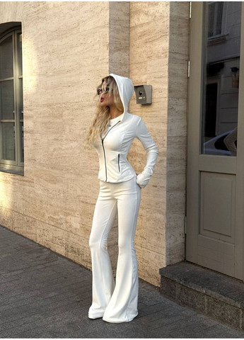 Жіночий костюм із м’якого велюру Україна (360544997)