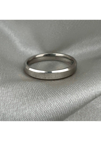 Кольцо американка из нержавеющей медицинской стали 4мм RS-078 No Brand (299634617)