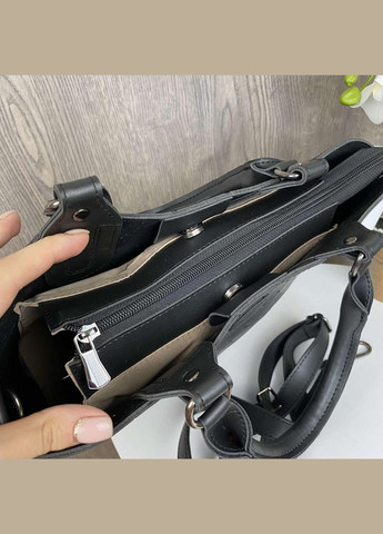 Якісна жіноча сумка з брелоком вінчиком No Brand (334729969)