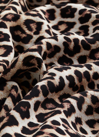 Светло-бежевая кэжуал леопардовая юбка H&M
