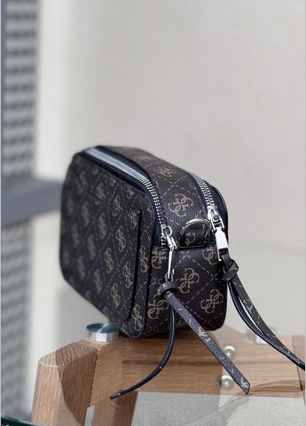 Жіноча сумка Guess V426 прямокутна крос-боді коричнева No Brand (302364071)