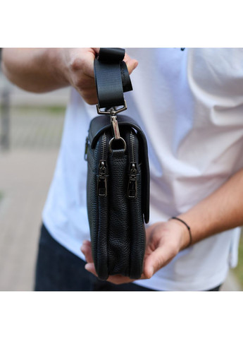 Чоловіча сумка барсетка на одне плече 17.5х22х6, нагрудний месенджер для телефону, чорний No Brand (362732444)