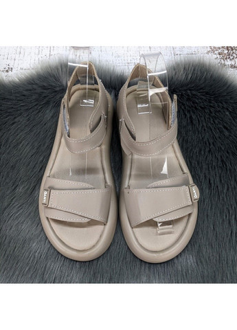 Бежевые босоножки женские Fashion на липучке