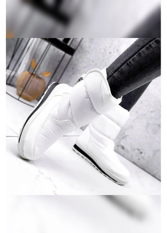 Зимові дутики жіночі білого кольору з хутром і липучкою Favorit Дутики (363021058)