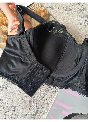 Чорний мереживний бюстгальтер чорний Lanny Mode