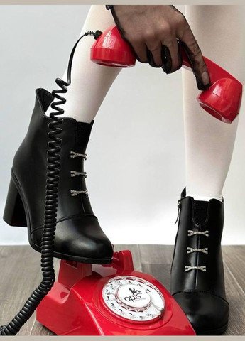 Черные демисезонная ботильоны женские черные демисезонные на каблуке No Brand Ботильони жіночі демісезонні