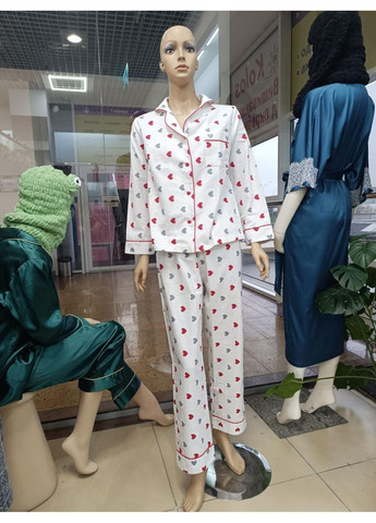 Біла всесезон піжама жіноча 2 Льва